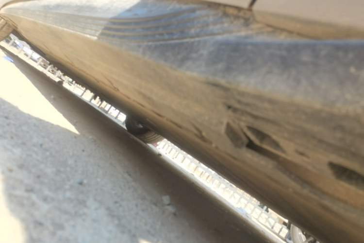 Used Hongqi EH7 2024 760 Pro+ Four-Wheel Drive Version Left Side Sill