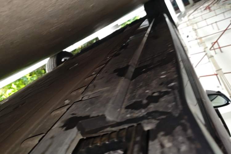 Used Hongqi EH7 2024 690 Pro Left Side Sill