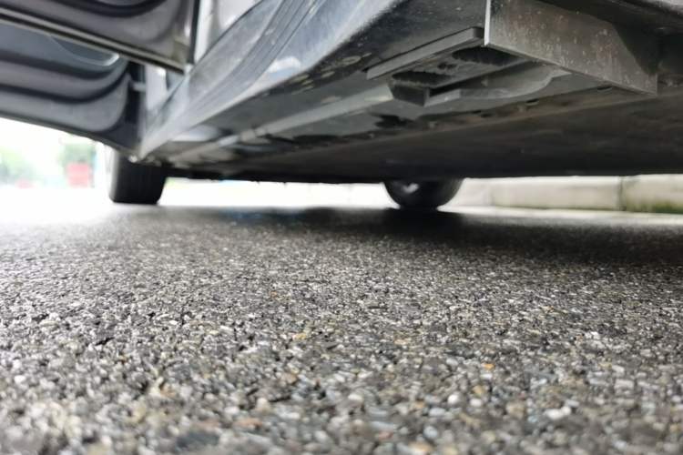 Used Hongqi EH7 2024 760 Pro+ Four-Wheel Drive Version Left Side Sill