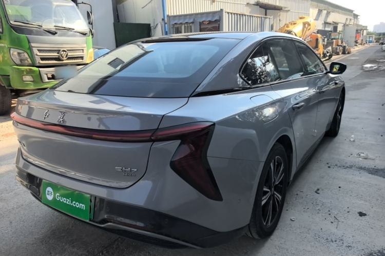 Used Hongqi EH7 2024 820 Pro Rear Right 45 Deg
