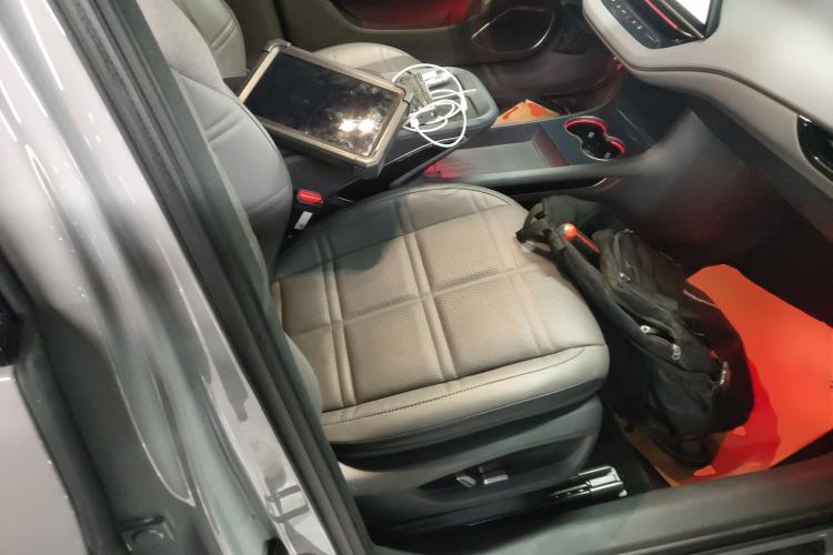 Used Hongqi EH7 2024 690 Pro Right Front Seat