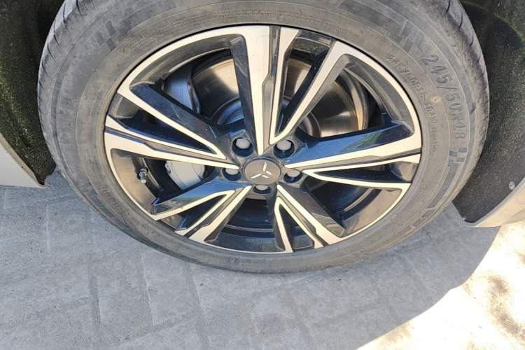 Used Hongqi EH7 2024 690 Pro Right Front Wheel Hub