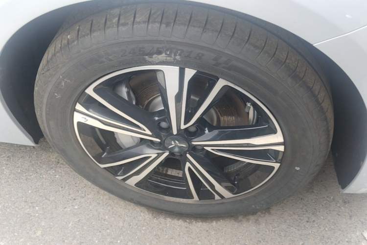 Used Hongqi EH7 2024 820 Pro Right Front Wheel Hub
