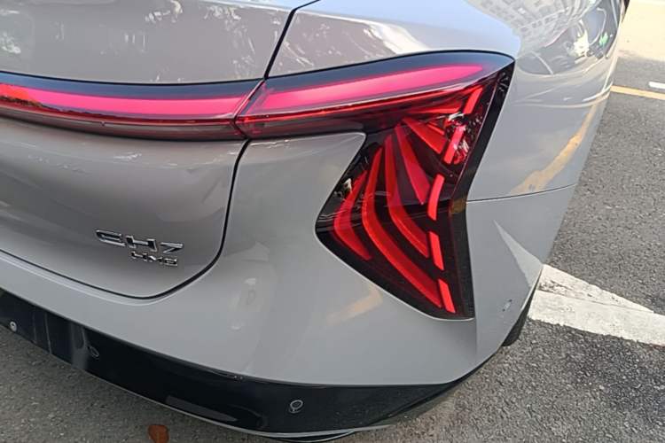 Used Hongqi EH7 2024 690 Pro Right Rear Taillight