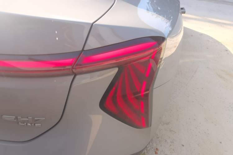 Used Hongqi EH7 2024 820 Pro Right Rear Taillight