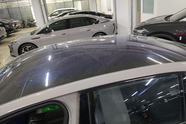 Used Hongqi EH7 2024 760 Pro+ Four-Wheel Drive Version Roof