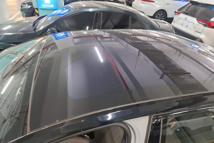 Used Hongqi EH7 2024 690 Pro Roof
