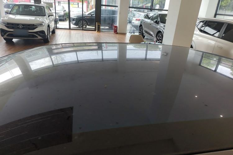 Used Hongqi EH7 2024 760 Pro+ Four-Wheel Drive Version Roof