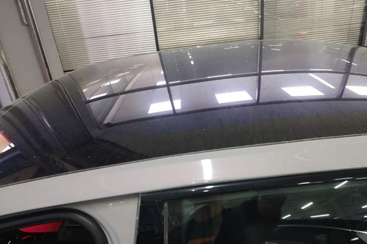 Used Hongqi EH7 2024 760 Pro+ Four-Wheel Drive Version Roof