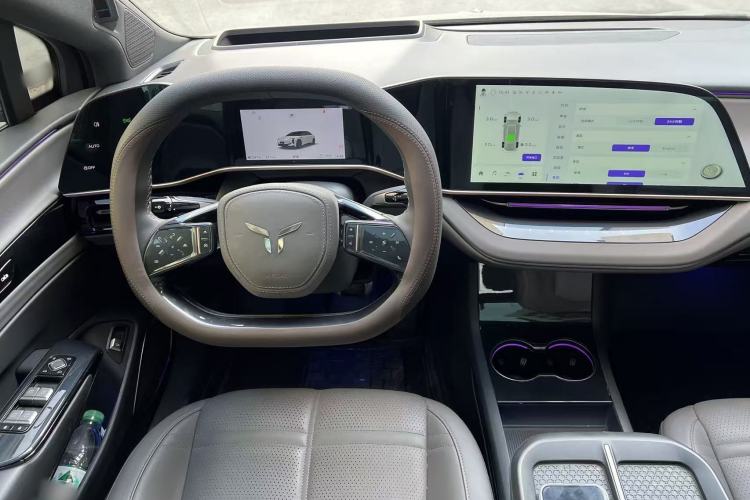 Used Hongqi EH7 2024 760 Pro+ Four-Wheel Drive Version Steering Wheel