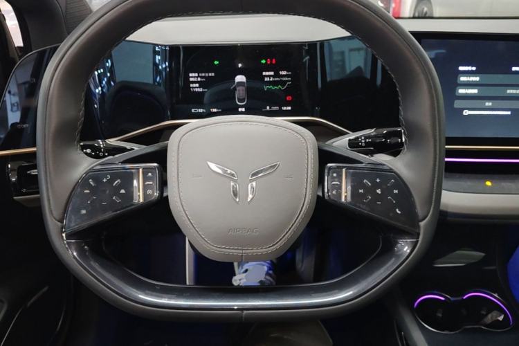 Used Hongqi EH7 2024 760 Pro+ Four-Wheel Drive Version Steering Wheel