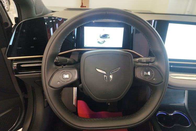 Used Hongqi EH7 2024 640 Pro+ All-Wheel Drive Steering Wheel