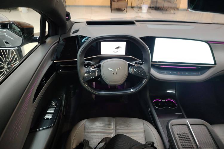 Used Hongqi EH7 2024 760 Pro+ Four-Wheel Drive Version Steering Wheel