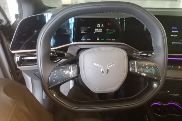 Used Hongqi EH7 2024 760 Pro+ Four-Wheel Drive Version Steering Wheel