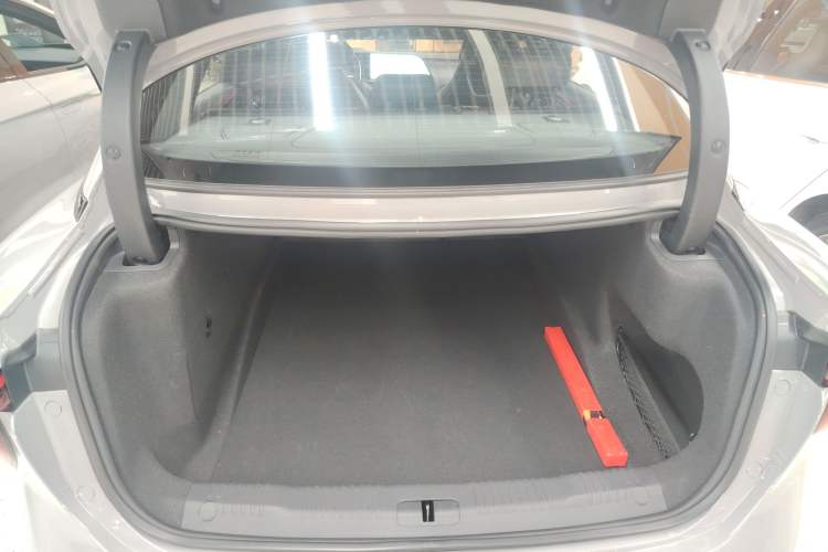 Used Hongqi EH7 2024 760 Pro+ Four-Wheel Drive Version Trunk