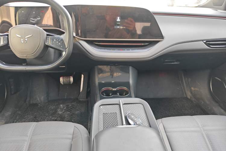 Used Hongqi EH7 2024 690 Pro Audio And AC Panel