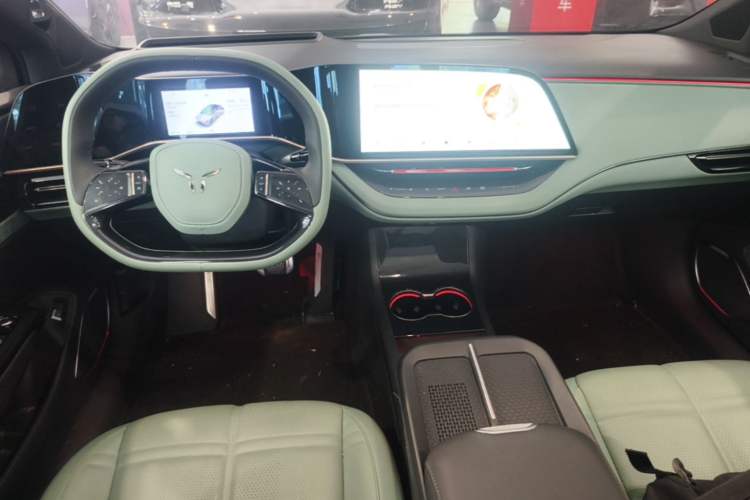 Used Hongqi EH7 2024 760 Pro+ Four-Wheel Drive Version Center Console