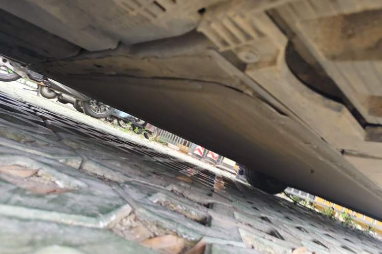 Used Hongqi EH7 2024 600 Pro Chassis Rear