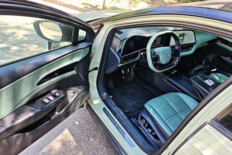 Used Hongqi EH7 2024 820 Pro Driver Seat