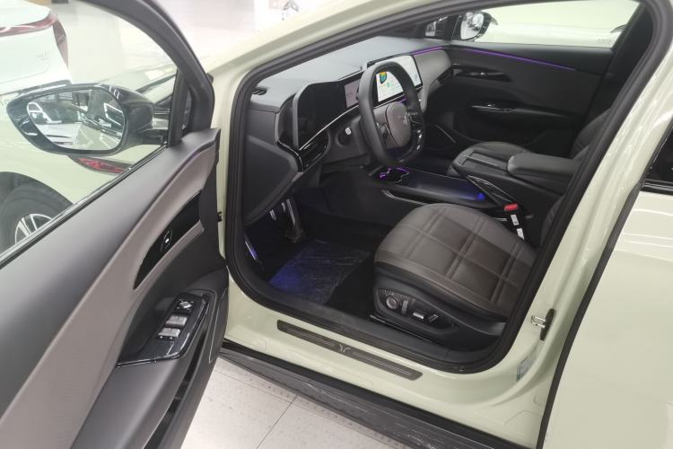 Used Hongqi EH7 2024 690 Pro Driver Seat
