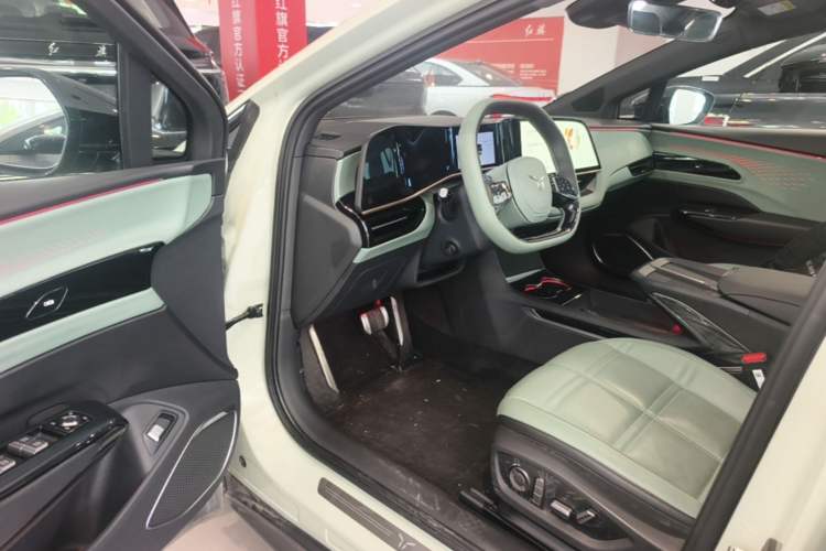 Used Hongqi EH7 2024 760 Pro+ Four-Wheel Drive Version Driver Seat