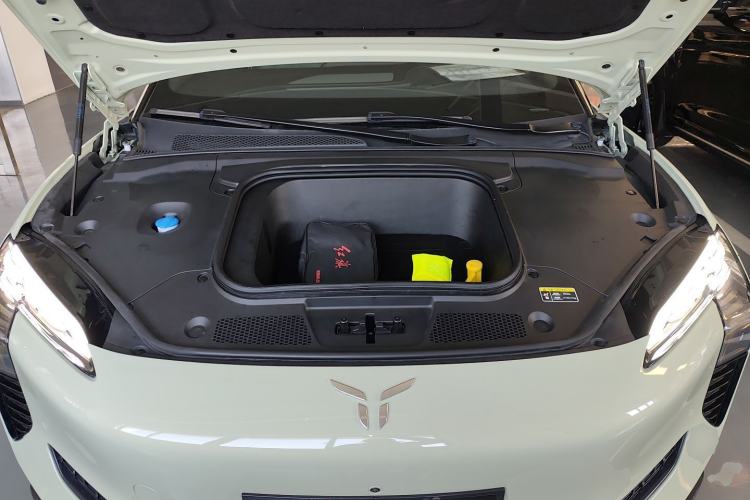 Used Hongqi EH7 2024 690 Pro Engine Bay