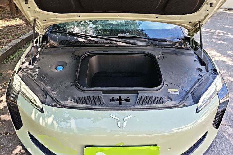 Used Hongqi EH7 2024 820 Pro Engine Bay