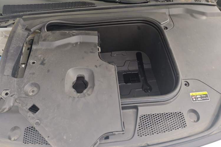 Used Hongqi EH7 2024 600 Pro Engine Bay