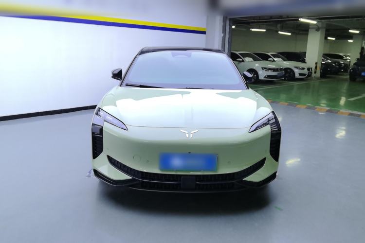 Used Hongqi EH7 2024 690 Pro Front