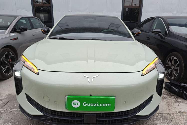 Used Hongqi EH7 2024 820 Pro Front