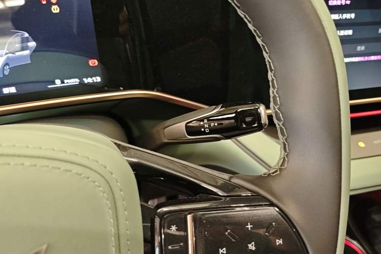 Used Hongqi EH7 2024 820 Pro Gear Lever