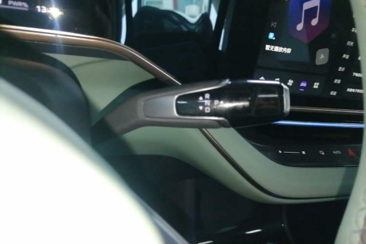 Used Hongqi EH7 2024 820 Pro Gear Lever