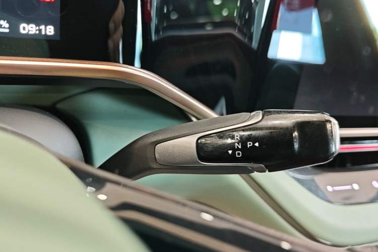 Used Hongqi EH7 2024 760 Pro+ Four-Wheel Drive Version Gear Lever