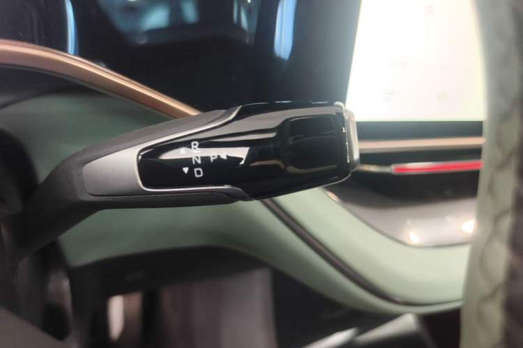 Used Hongqi EH7 2024 760 Pro+ Four-Wheel Drive Version Gear Lever