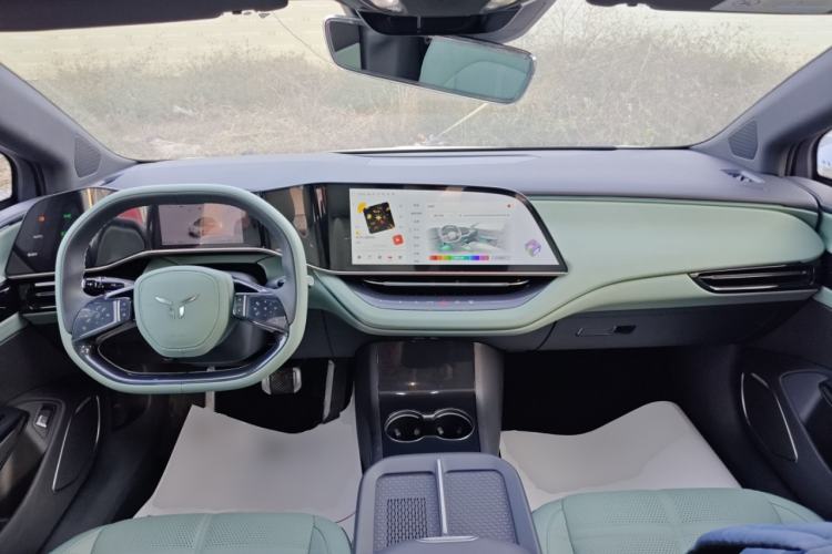 Used Hongqi EH7 2024 690 Pro Interior 2