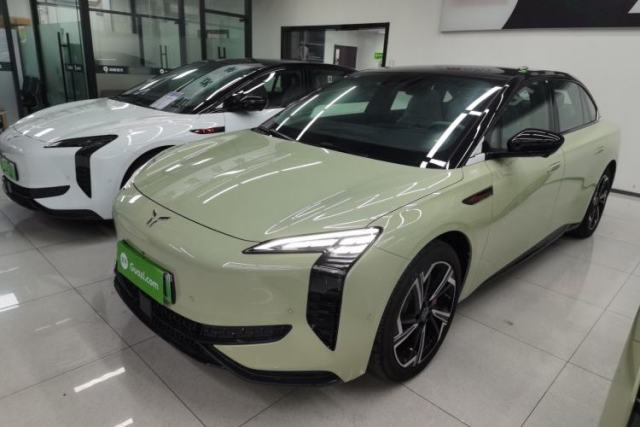 Used Hongqi EH7 2024 640 Pro+ All-Wheel Drive