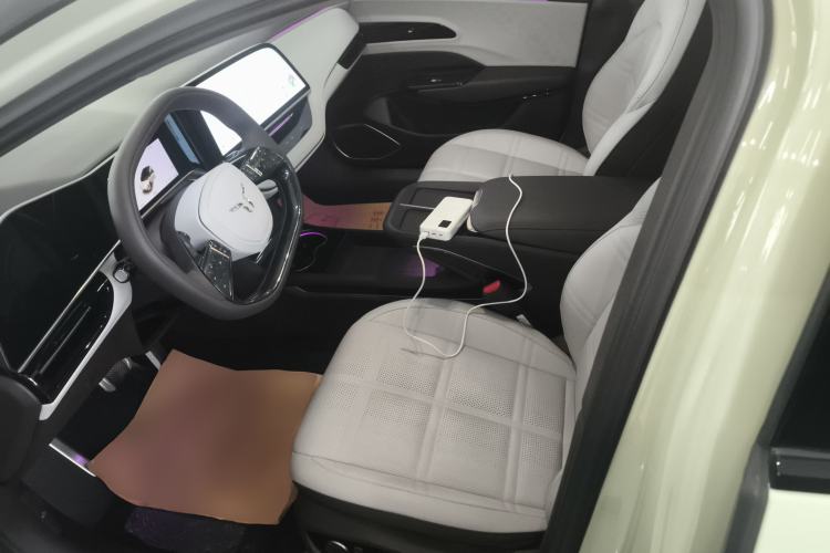 Used Hongqi EH7 2024 690 Pro Left Front Seat