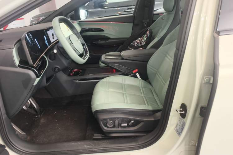 Used Hongqi EH7 2024 760 Pro+ Four-Wheel Drive Version Left Front Seat