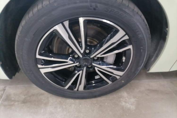 Used Hongqi EH7 2024 820 Pro Left Front Wheel Hub