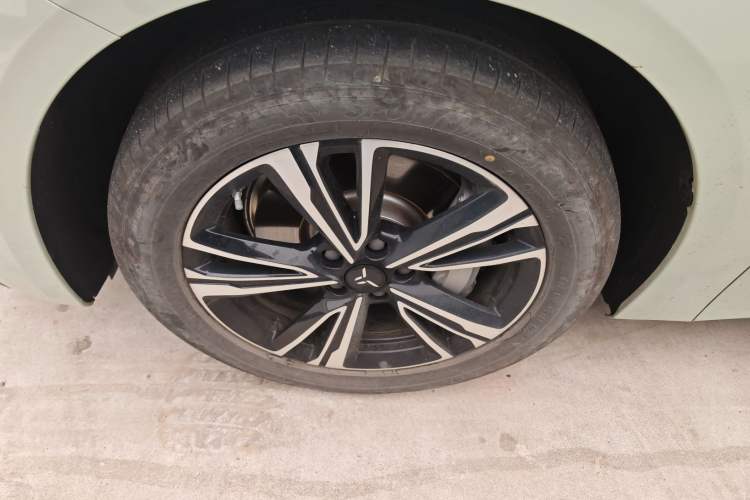Used Hongqi EH7 2024 600 Pro Left Front Wheel Hub