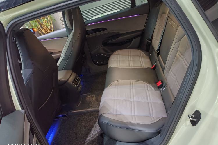 Used Hongqi EH7 2024 690 Pro Left Rear Seat