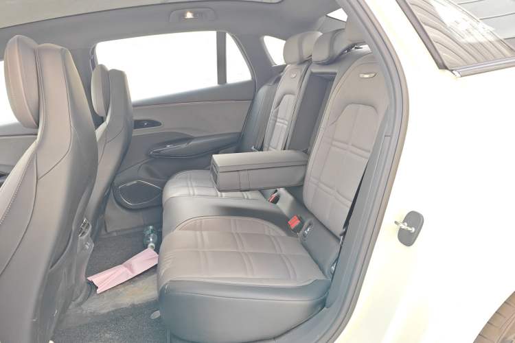 Used Hongqi EH7 2024 690 Pro Left Rear Seat