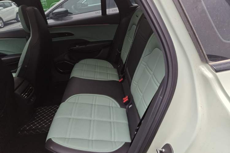 Used Hongqi EH7 2024 820 Pro Left Rear Seat