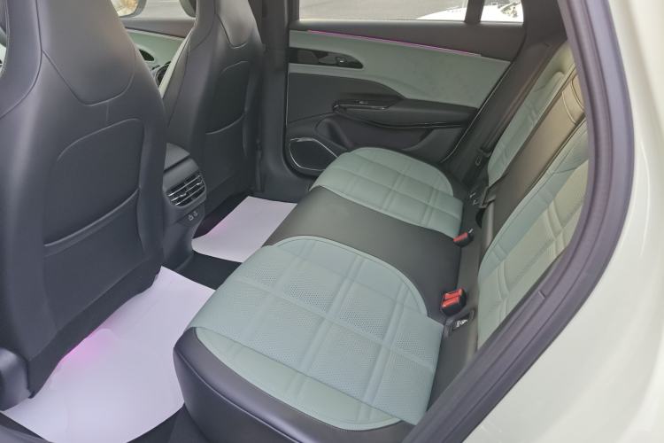 Used Hongqi EH7 2024 760 Pro+ Four-Wheel Drive Version Left Rear Seat