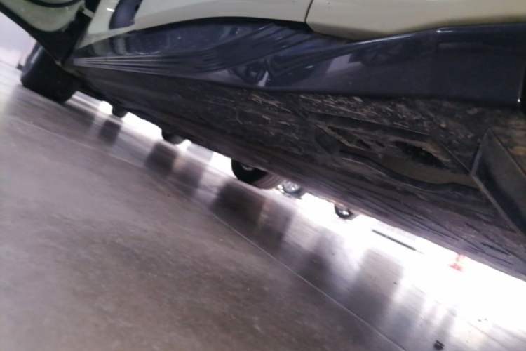 Used Hongqi EH7 2024 820 Pro Left Side Sill