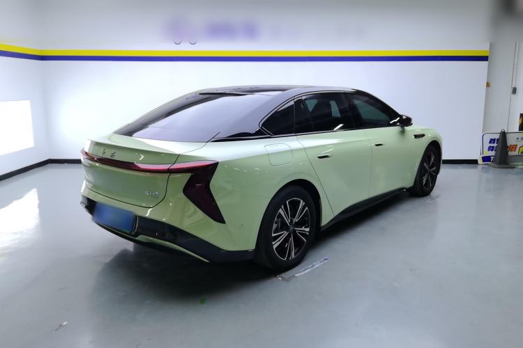 Used Hongqi EH7 2024 690 Pro Rear Right 45 Deg
