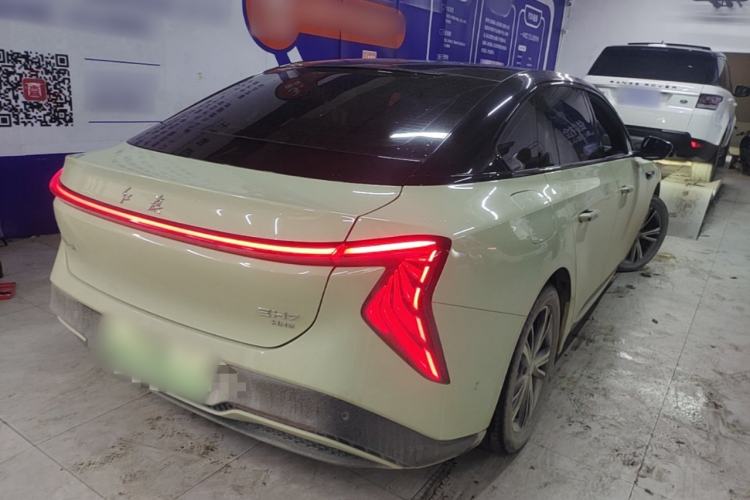 Used Hongqi EH7 2024 820 Pro Rear Right 45 Deg