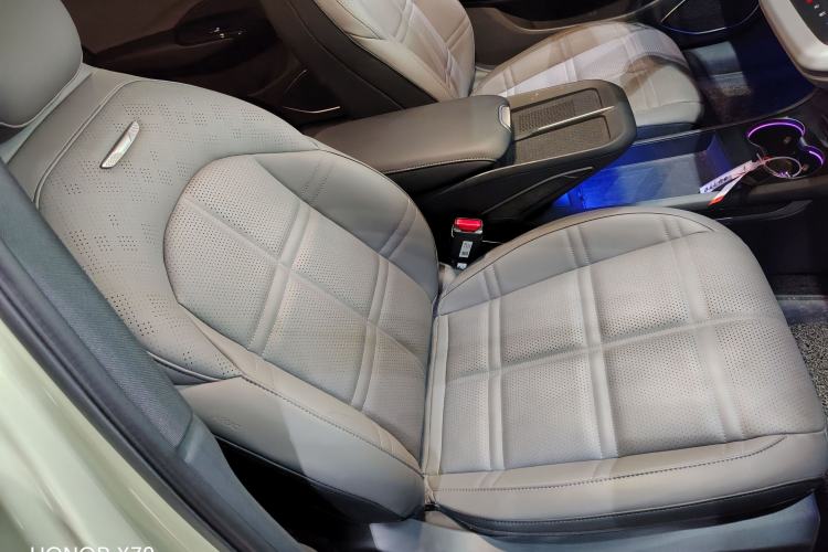 Used Hongqi EH7 2024 690 Pro Right Front Seat