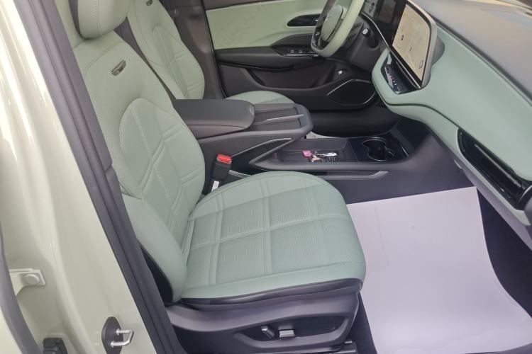 Used Hongqi EH7 2024 760 Pro+ Four-Wheel Drive Version Right Front Seat