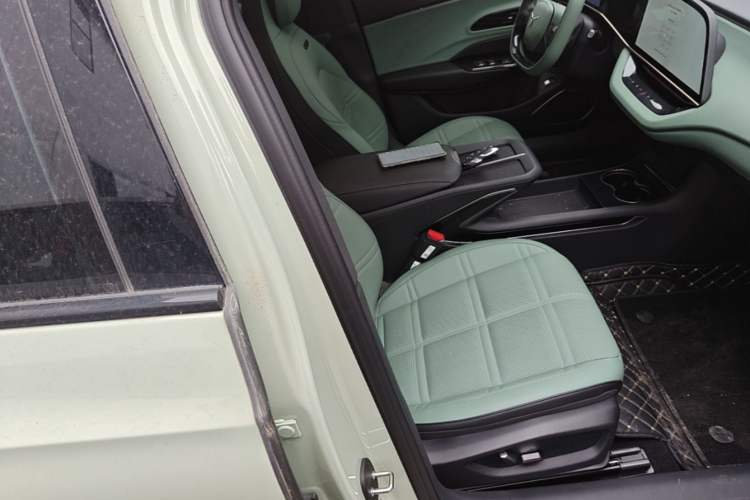 Used Hongqi EH7 2024 820 Pro Right Front Seat